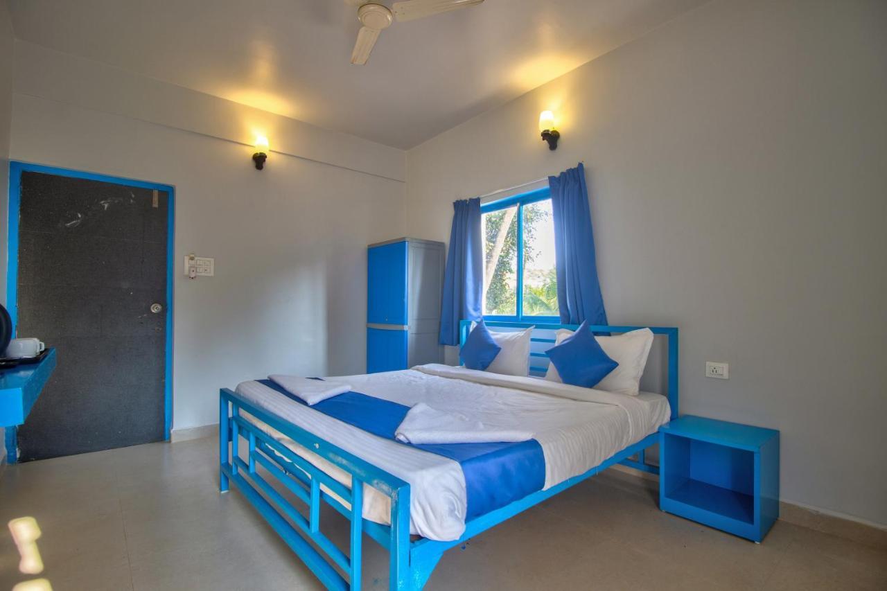 Mandrem Retreat Beach Resort Old Goa Εξωτερικό φωτογραφία