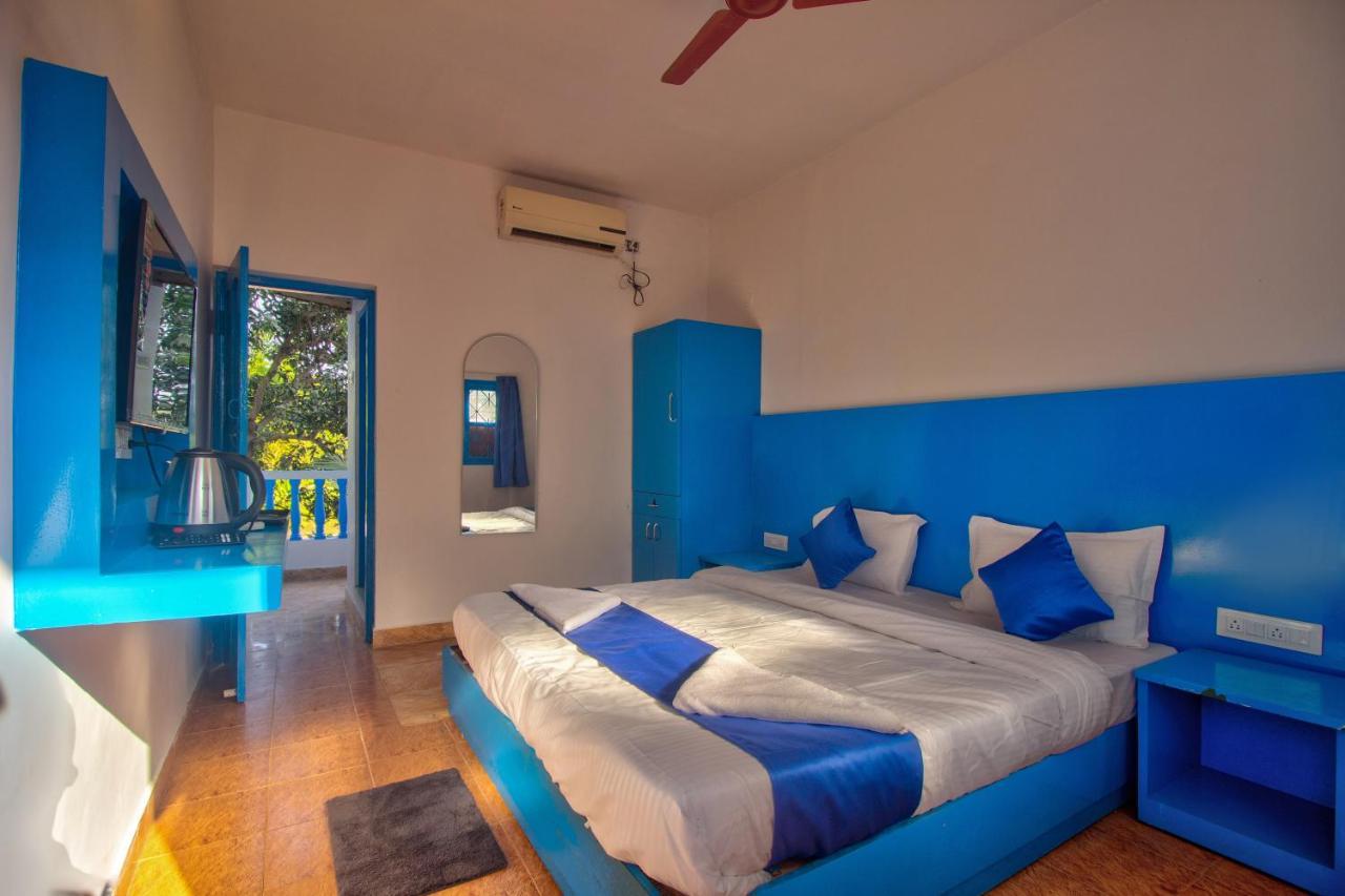 Mandrem Retreat Beach Resort Old Goa Εξωτερικό φωτογραφία